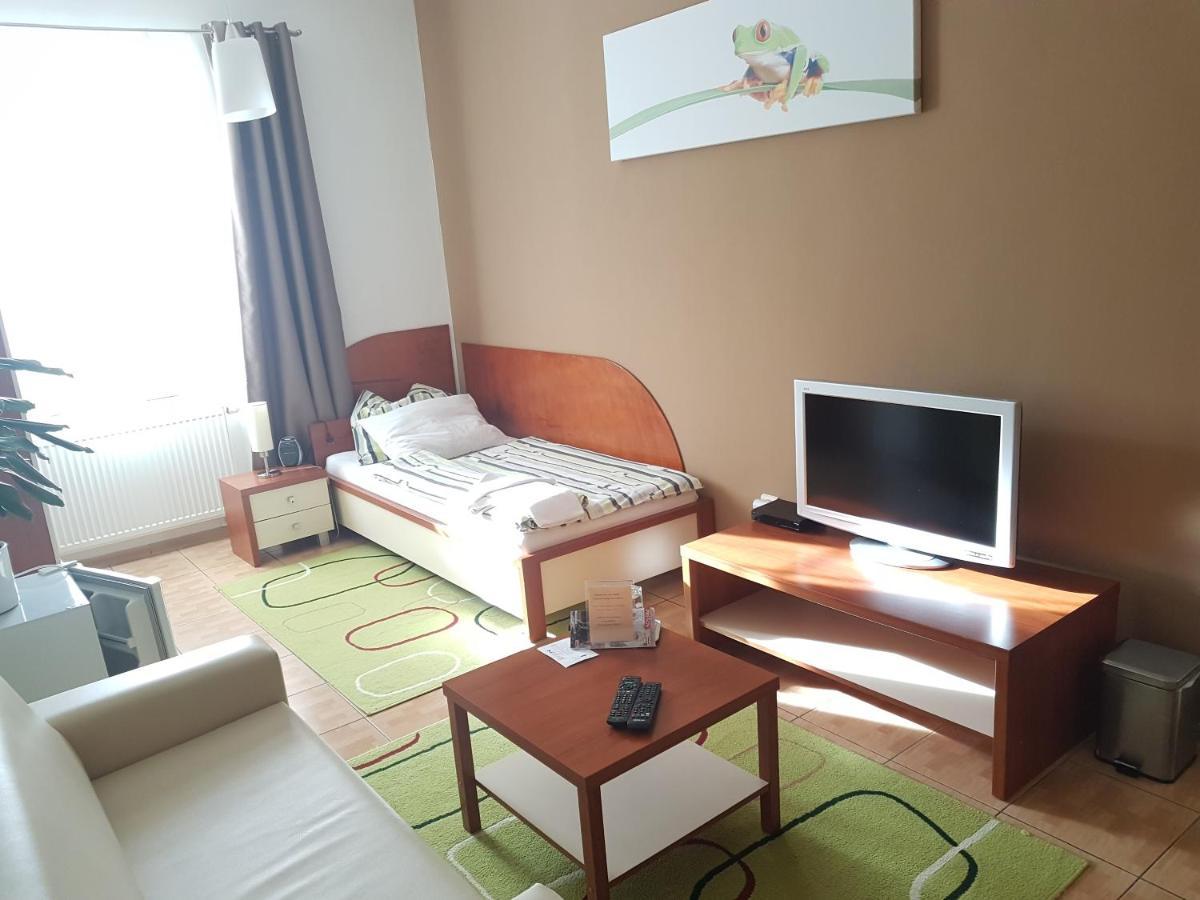 Alex Pension Prešov Exterior foto
