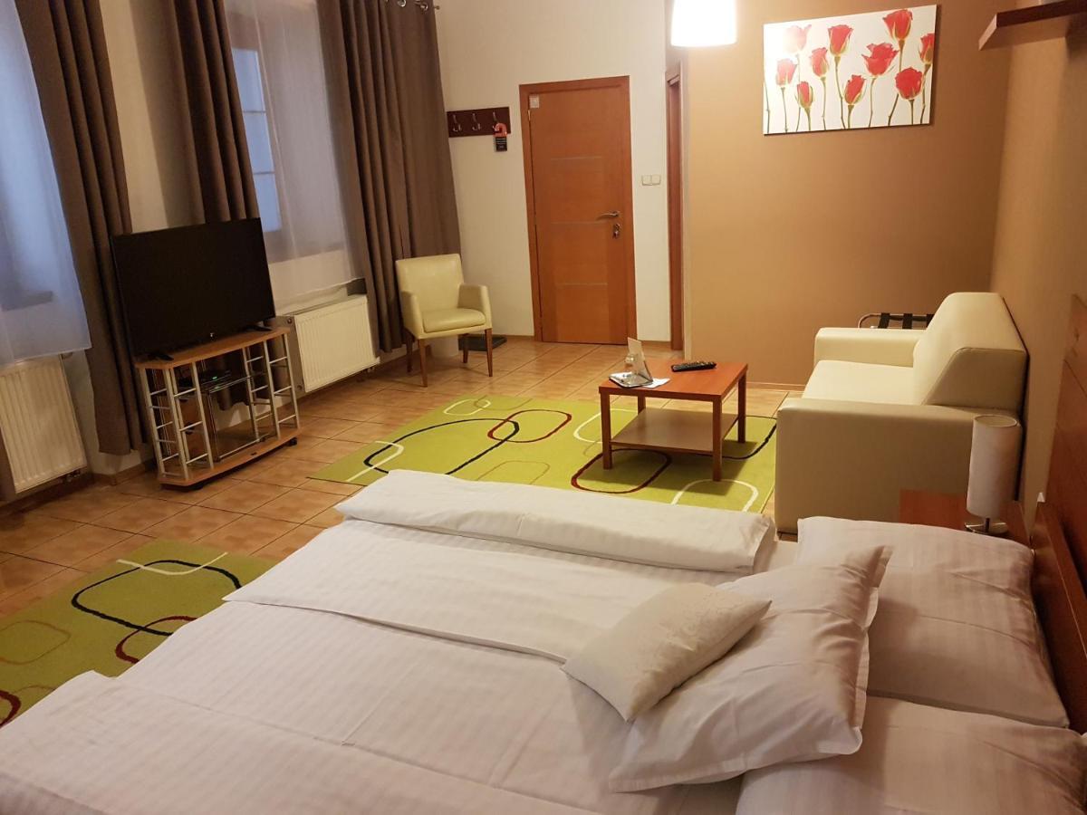 Alex Pension Prešov Exterior foto